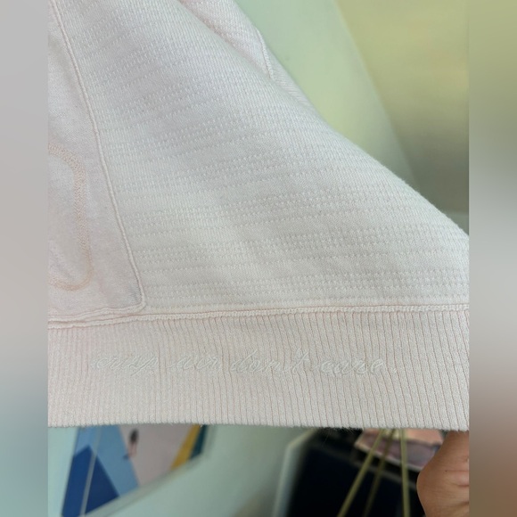 SOLD🚨LULULEMON✨GUC SILKY SOFT✨ Find Your Calm Wrap✨Chantilly✨Size 4 - Picture 14 of 16